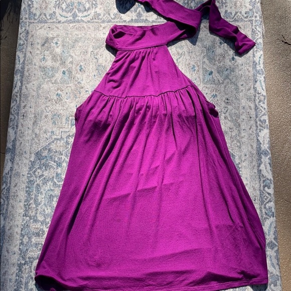 Michael Stars Halter with Tie - Picture 2 of 7